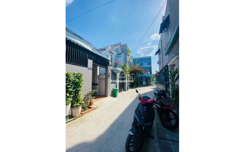 Bán nhà đường 160, Tăng Nhơn Phú A, Q9, Thủ Đức, TP HCM. DT 90m2, sổ hồng. Giá 5.35  tỷ